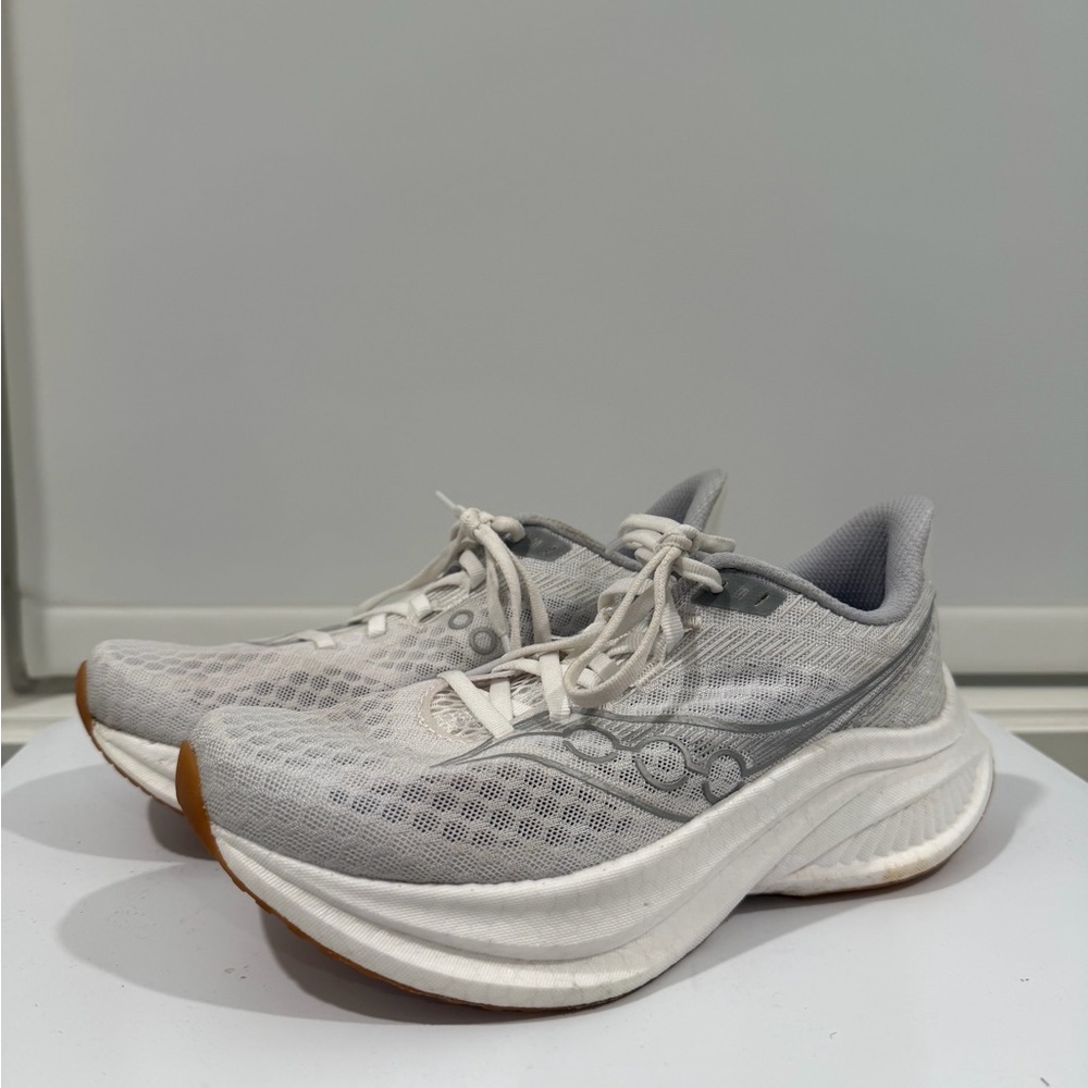 Saucony Endorphin Speed 5 - women’s 7